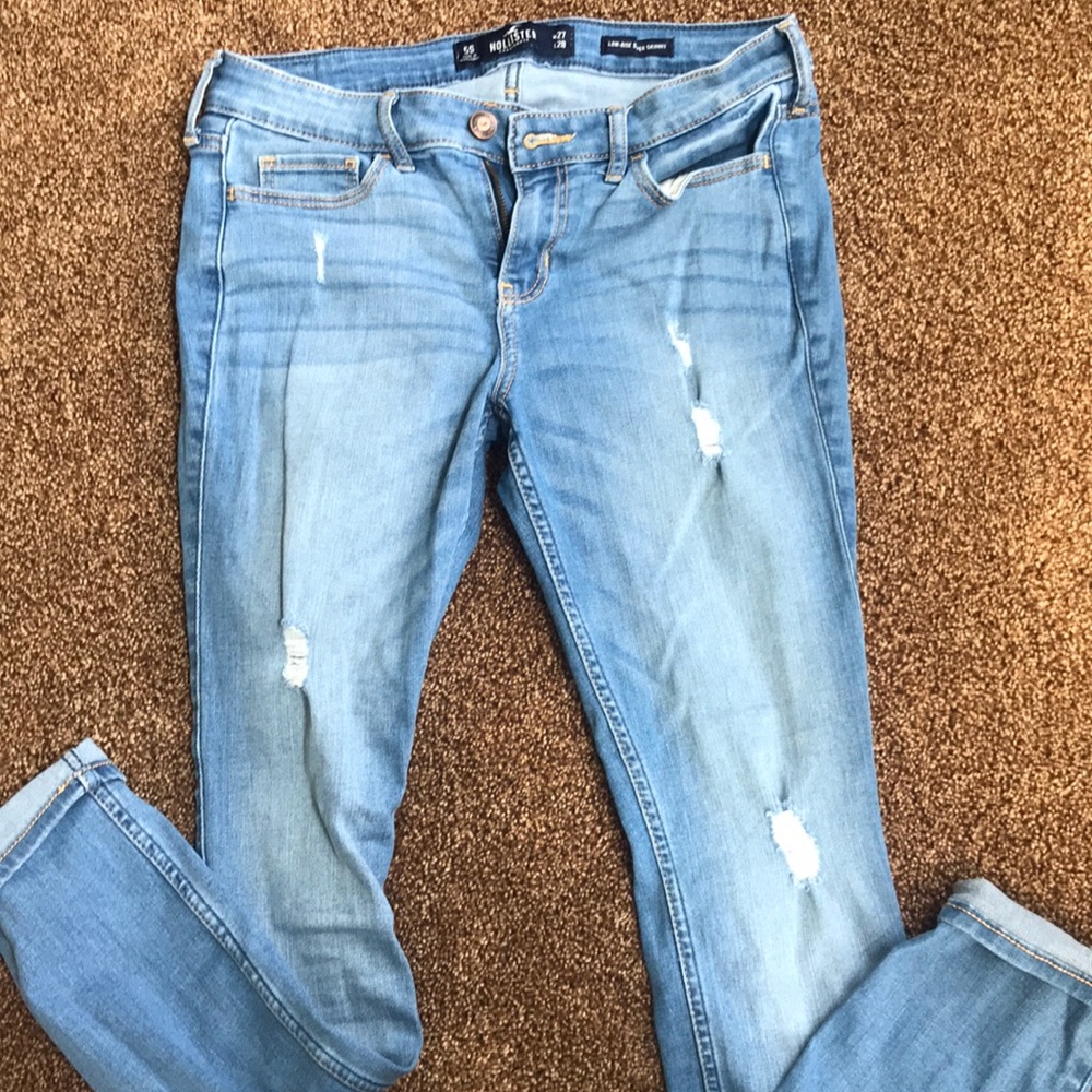 Hollister Low Rise Super Skinny, size 5S, W27 L28